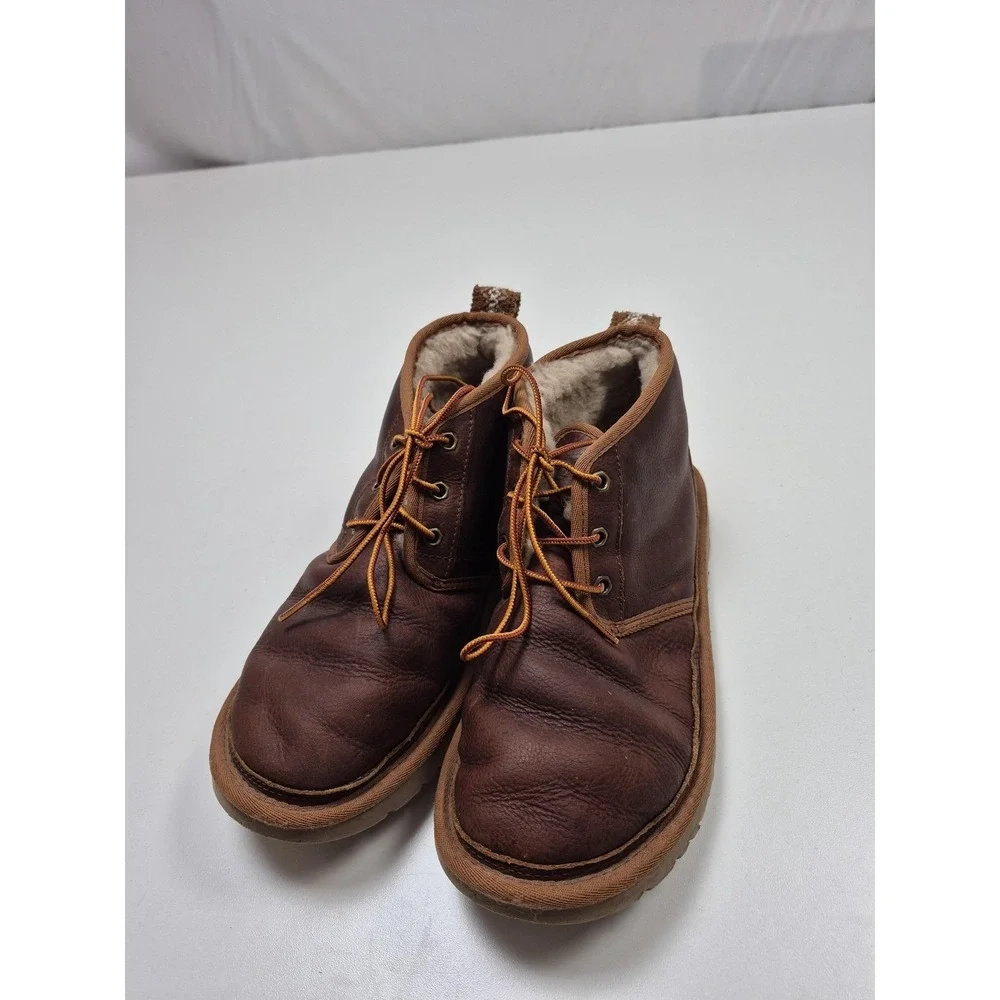 US UGG Neumel Boots Men's Brown Leather Chukka Sherpa Lined 1095350 Size 8